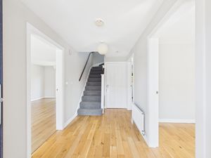 Entrance Hallway- click for photo gallery